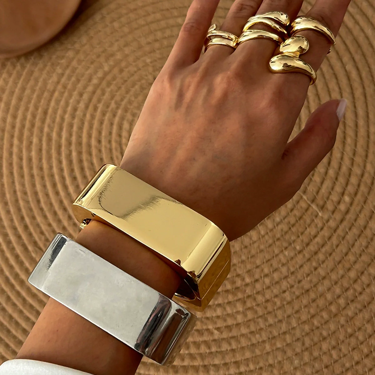 Metal Geometric Square Mirror Electroplated Spring Bracelet For Women - Image 3