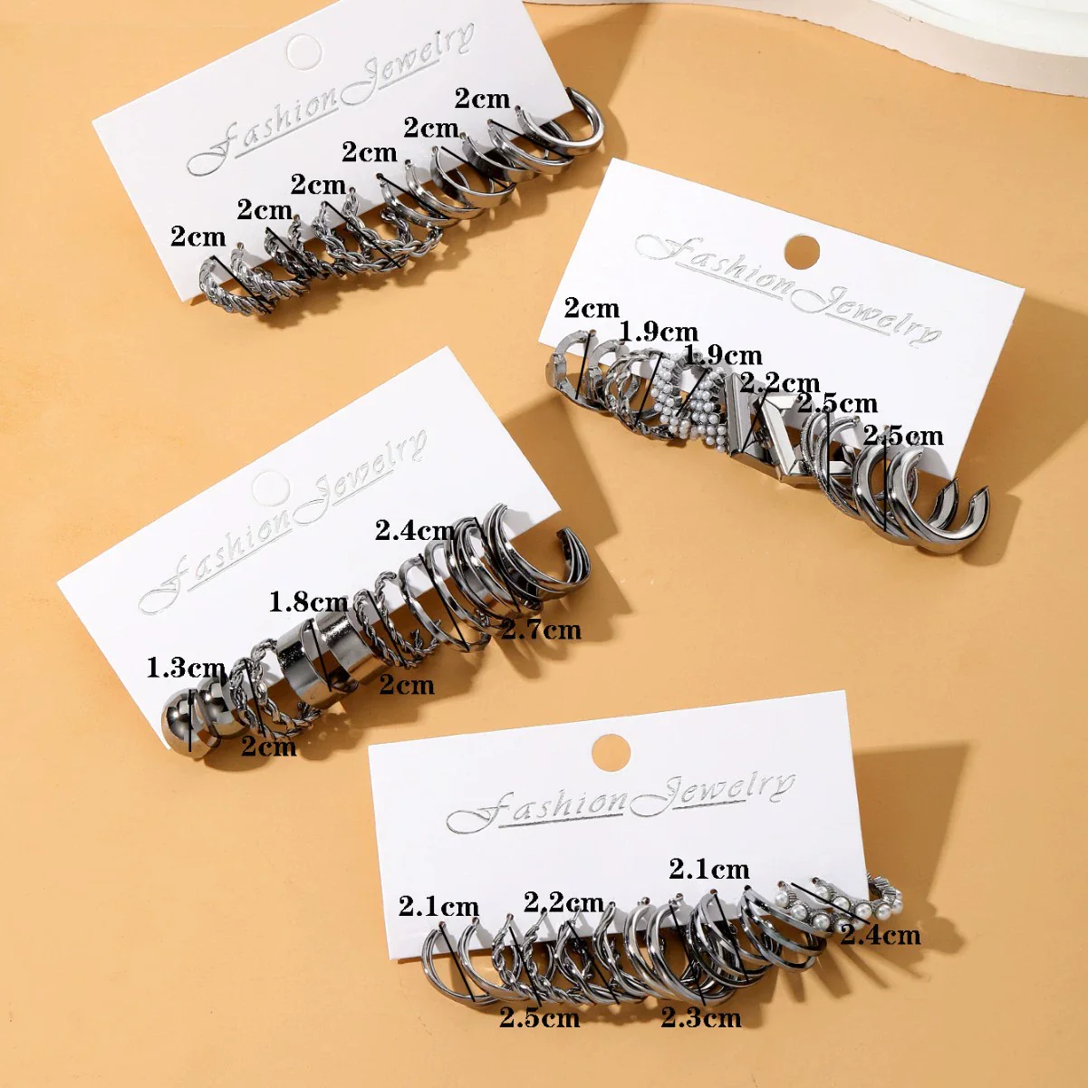 Metal Geometric Twist Chain Earrings Electroplated Minimalist Style For Women - Image 2