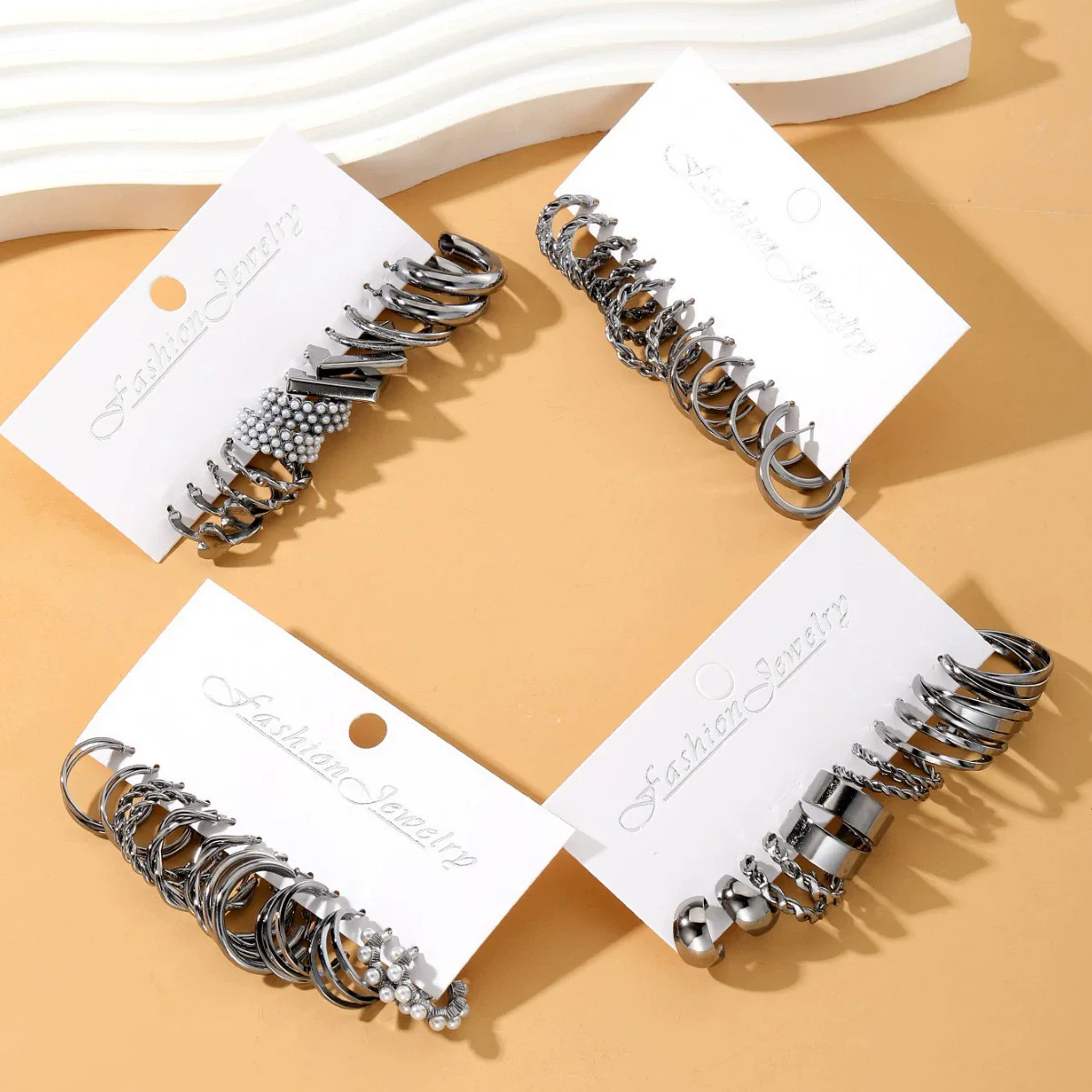 Metal Geometric Twist Chain Earrings Electroplated Minimalist Style For Women - Image 3