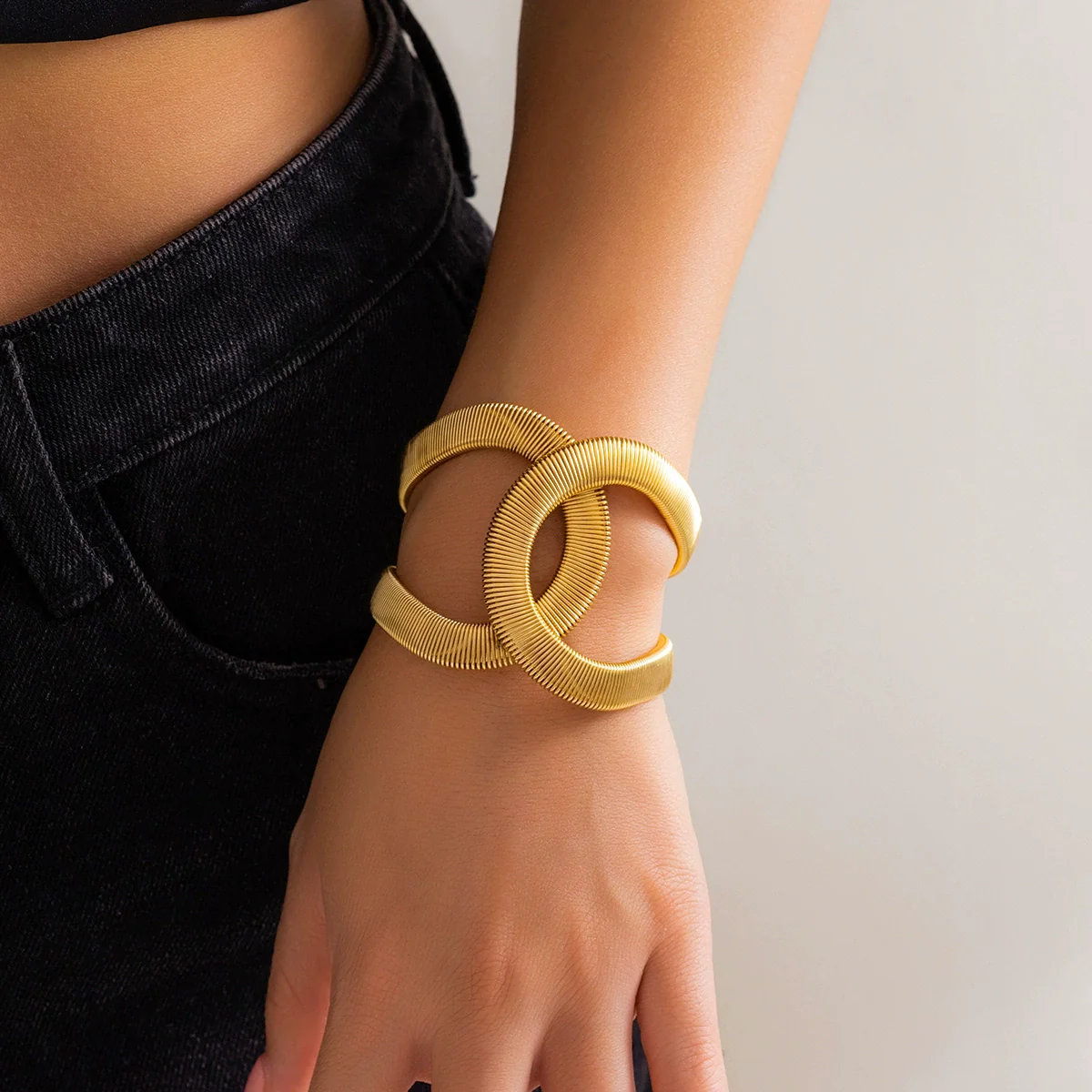 Metal Glossy Geometric Cut Out Opening Bracelets With Electroplating - Image 9