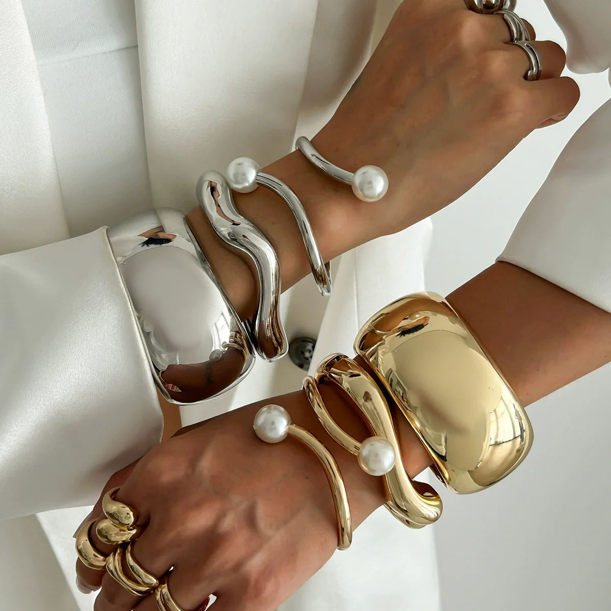 Metal Imitation Pearl Bracelet With Irregular Lines Electroplating Design - Image 2