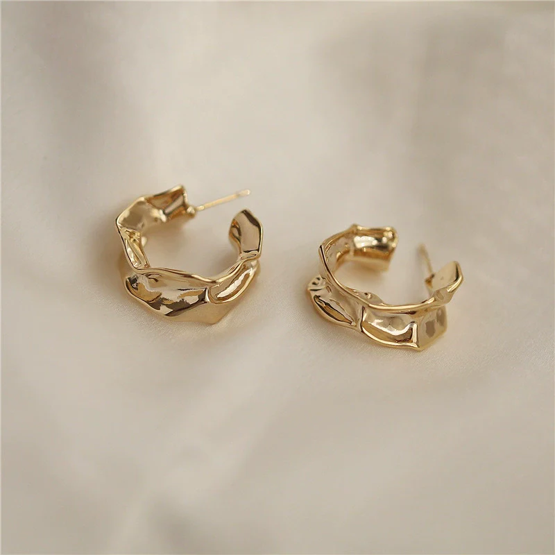 Metal Needle Design Pleated Geometric Electroplated Women's Earrings - Image 4
