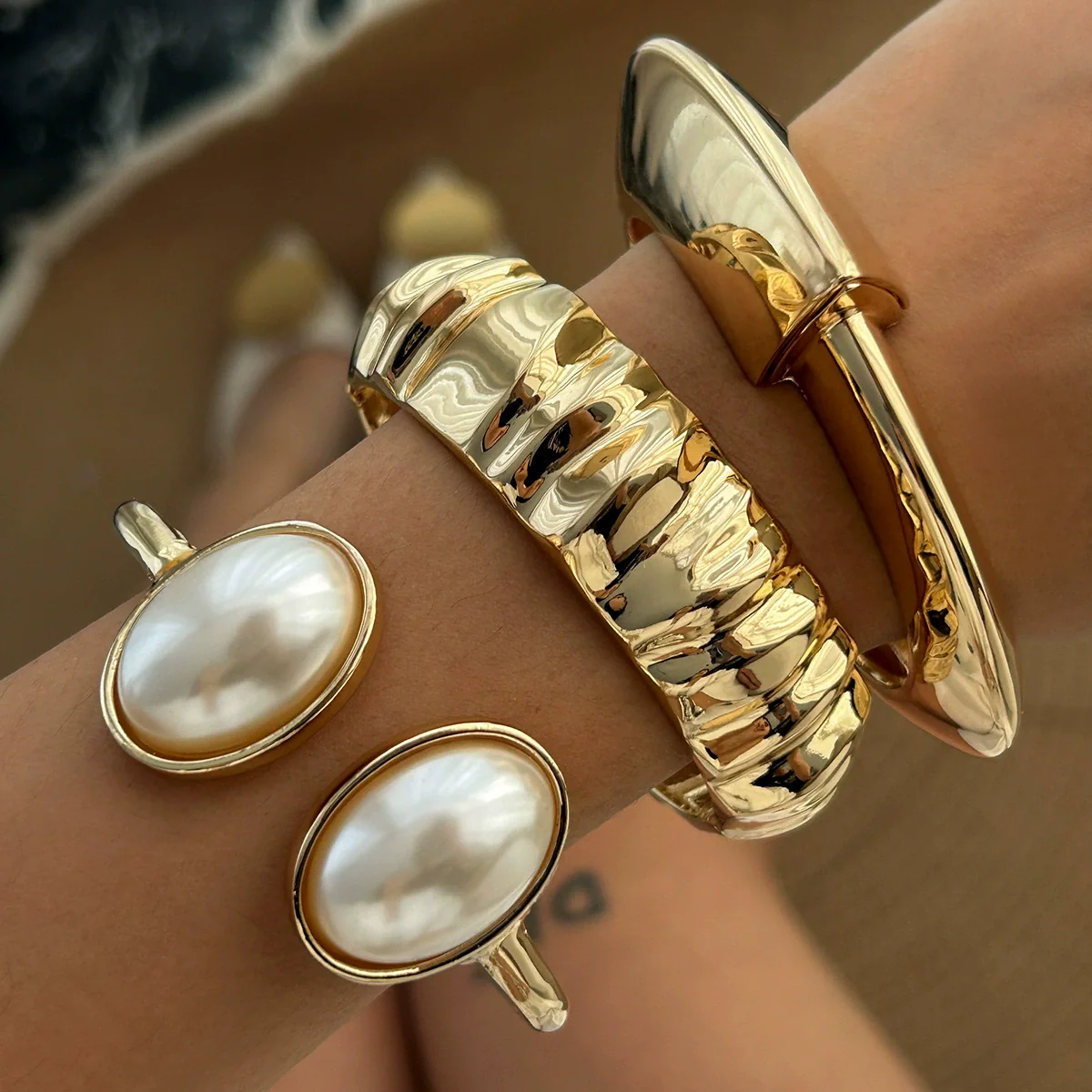 Metal Pleated Open Bracelet For Women With Liquid Metal And Imitation Pearl In Ins Style Electroplated - Image 2