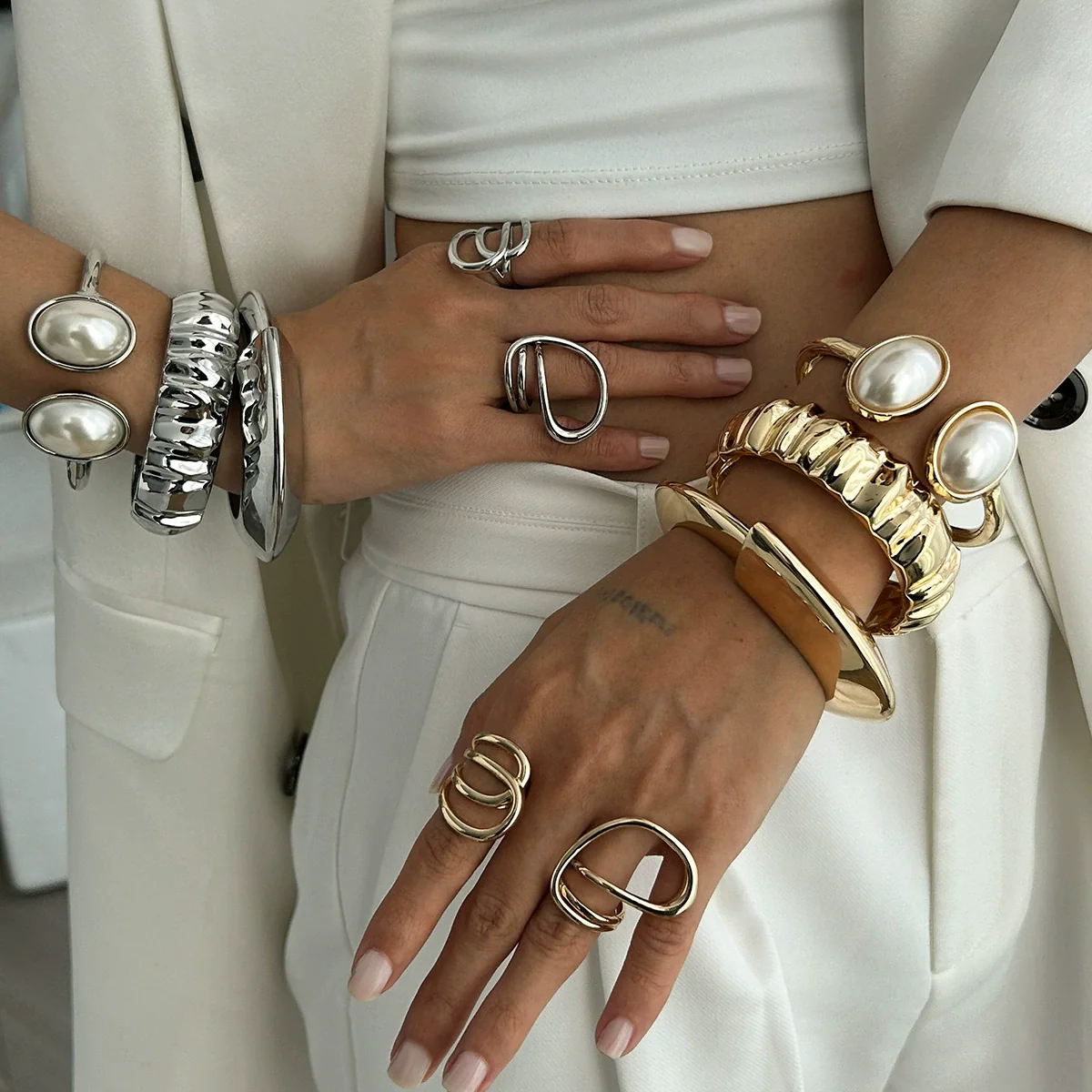 Metal Pleated Open Bracelet For Women With Liquid Metal And Imitation Pearl In Ins Style Electroplated - Image 3