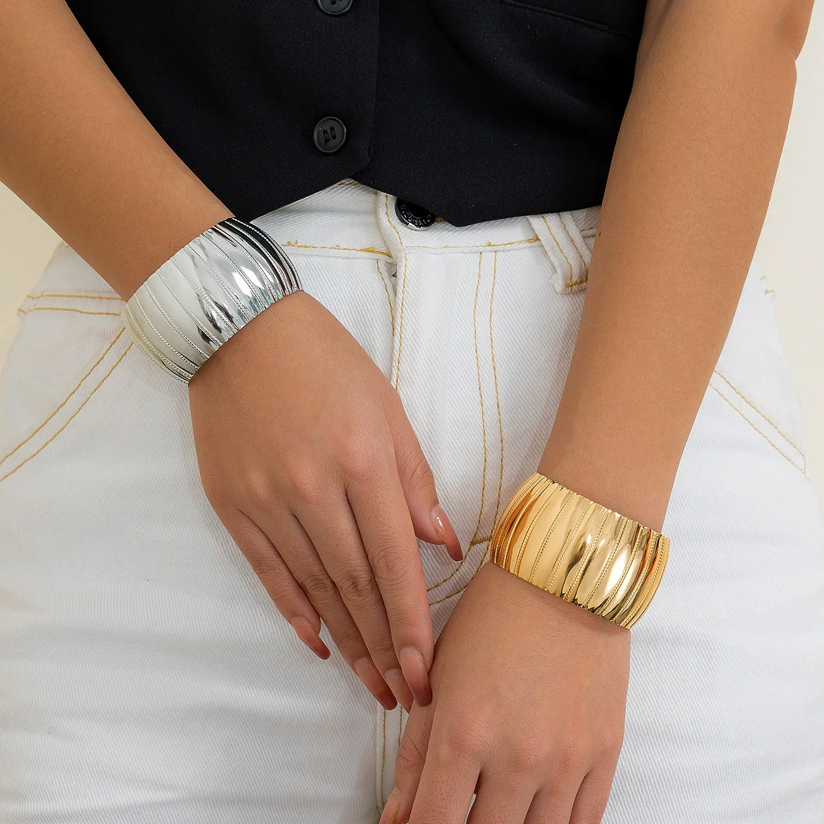Metal Snake Stripe Wide Open Bracelet For Women Niche Style Electroplated - Image 3