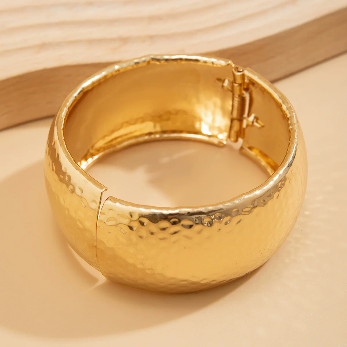 Metal Snake Stripe Wide Open Bracelet For Women Niche Style Electroplated - Image 4