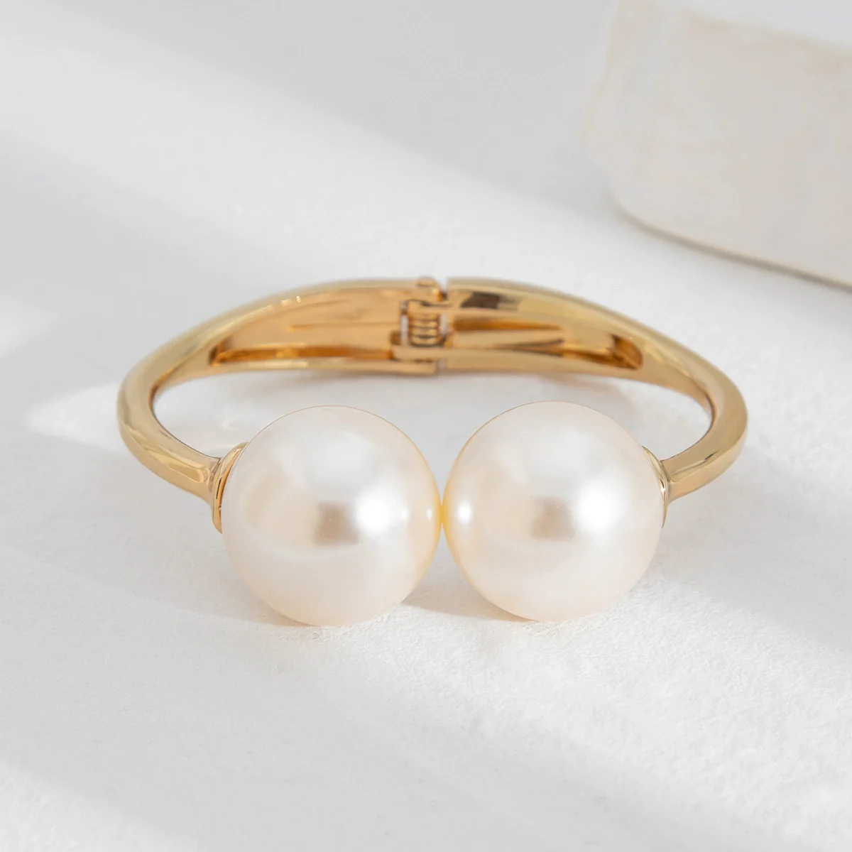 Metal Spring Bracelet Punk Stacked Multilayer Geometric Ins Style For Women With Big Pearl And Electroplating - Image 6