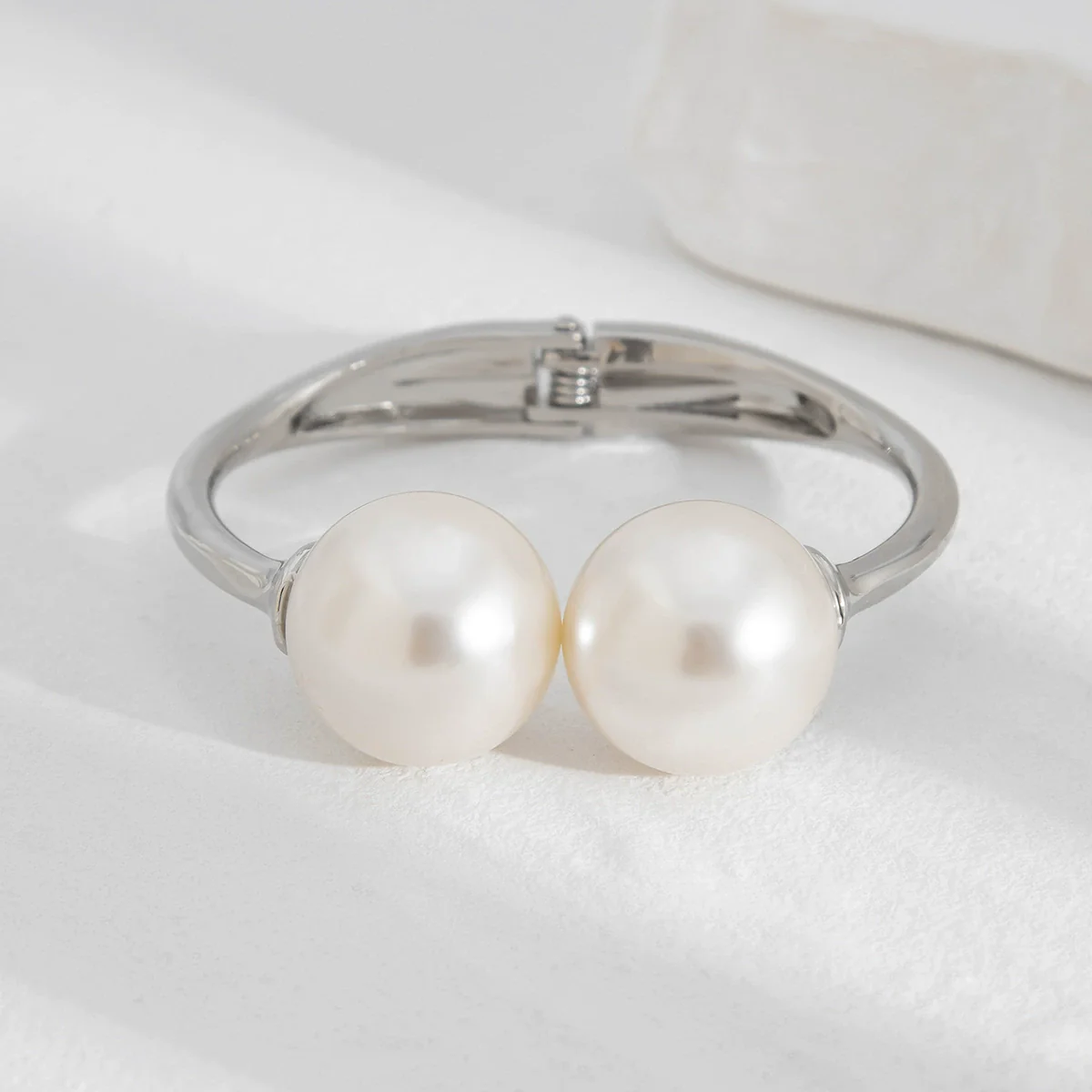 Metal Spring Bracelet Punk Stacked Multilayer Geometric Ins Style For Women With Big Pearl And Electroplating - Image 7
