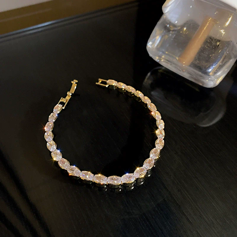 Metal Square Geometric Diamondencrusted Zircon Open Bracelet - Image 18