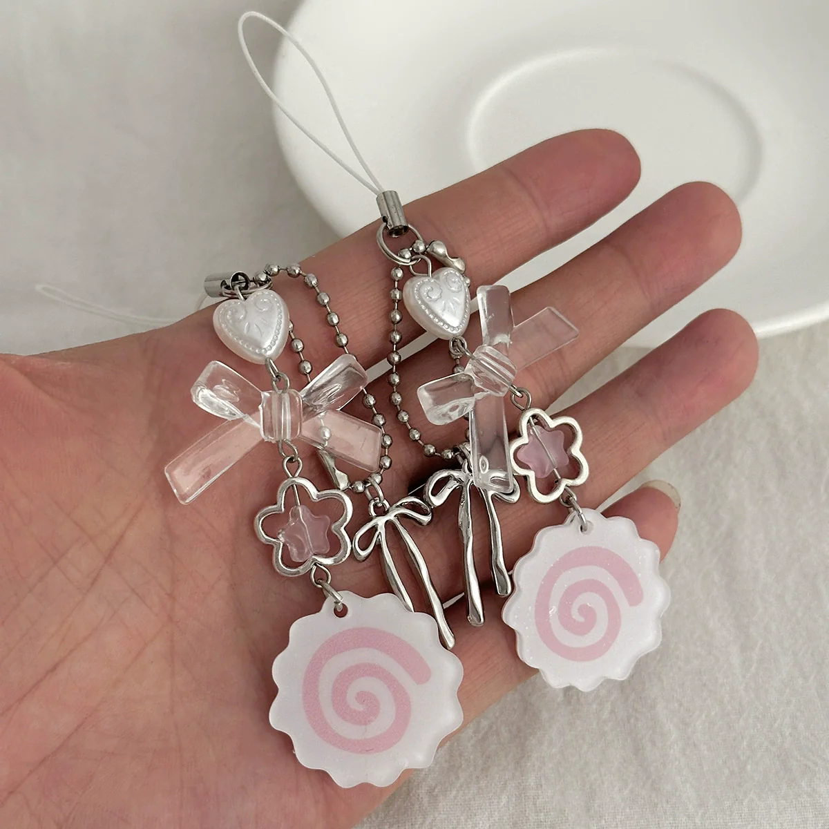 Metal Sweet Bow Strawberry Lollipop Star Keychain Mobile Phone Chain With Plants Flowers Pattern And Electroplating Processing - Image 2