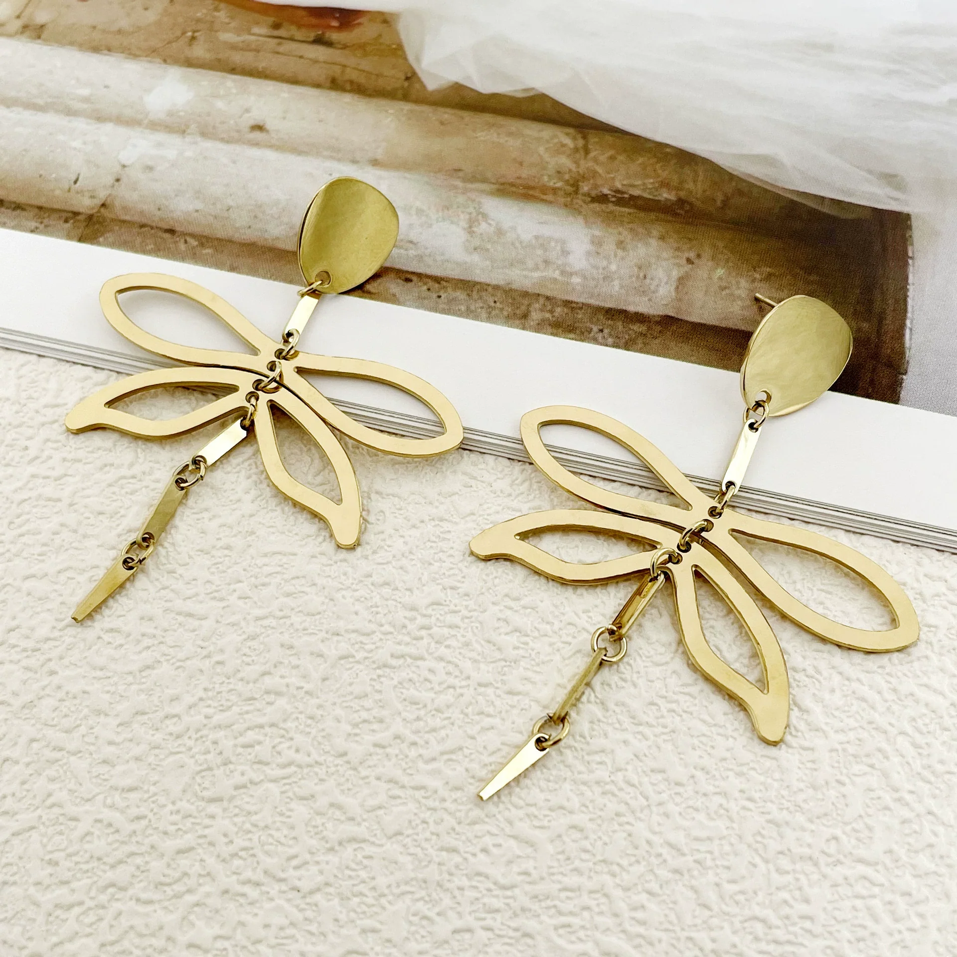 Metal Women's Earrings With Butterfly And Dragonfly Design Stainless Steel Animal Pattern Electroplating - Image 4
