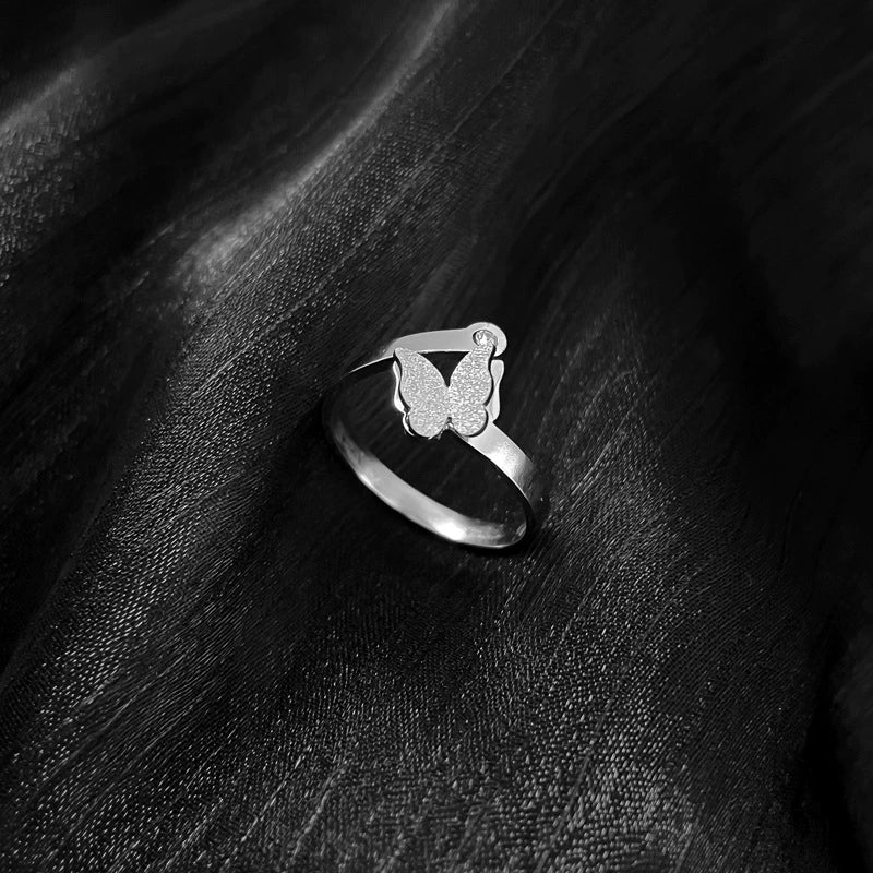 Minimalist Butterfly Titanium Steel Crown Pattern Polished Bungee Ring For Men And Women - Image 4
