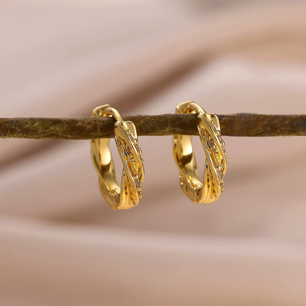 Minimalist Geometric Stainless Steel Gold Silver Electroplated Small Hoop Earrings Unisex Fashion Accessories - Image 2