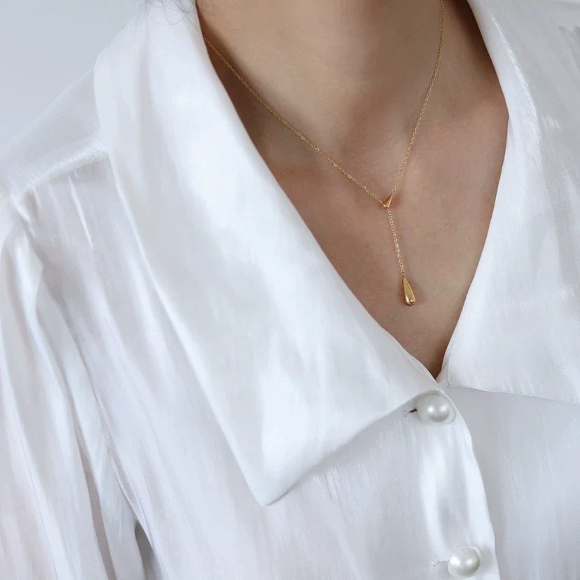Minimalist Light Luxury Style Electroplated Titanium Steel Water Drop Pendant O Word Chain Unisex Necklace - Image 5
