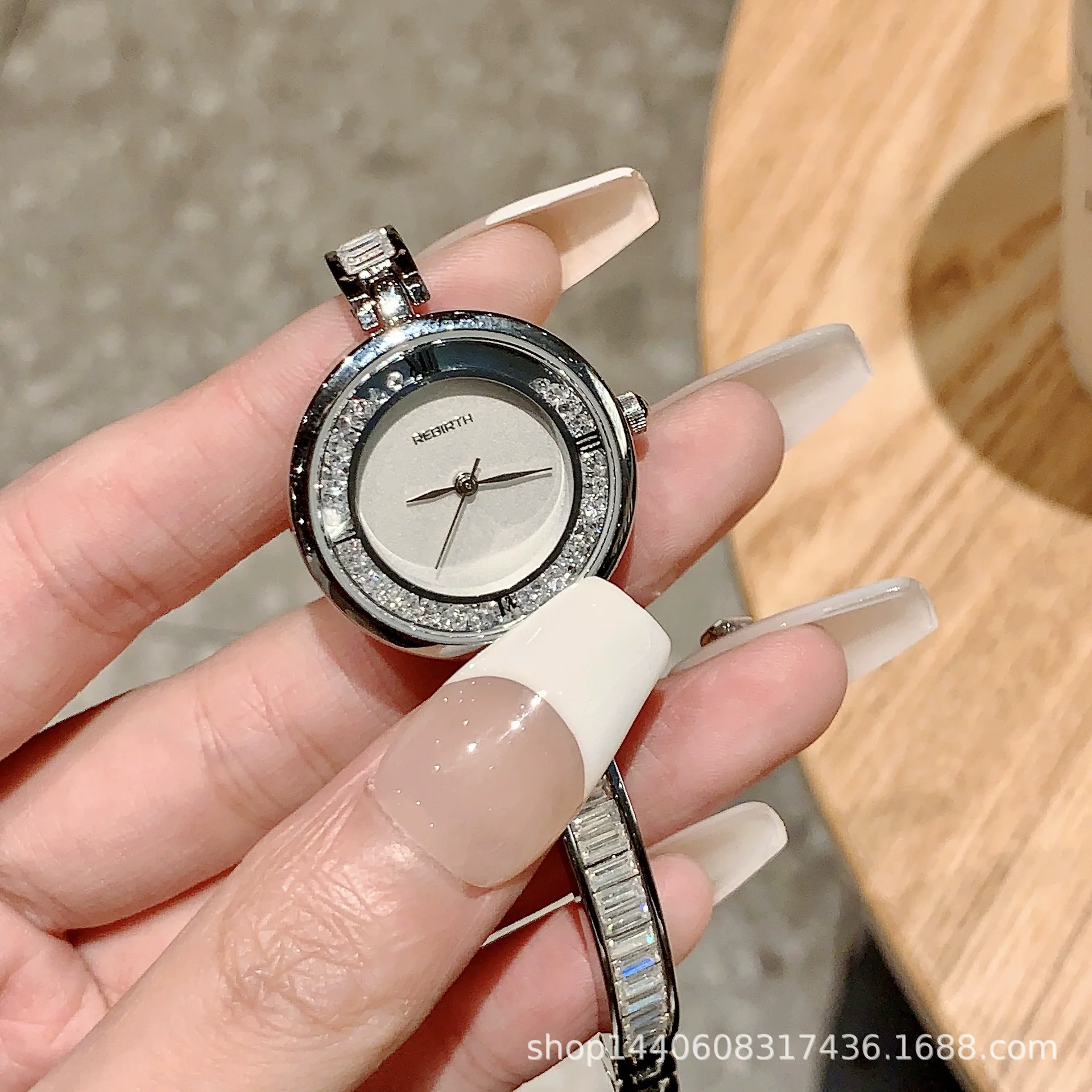 Mobile Rhinestone Fashion Simple Women's Bracelet Watch Alloy Ordinary Glass Mirror - Image 6