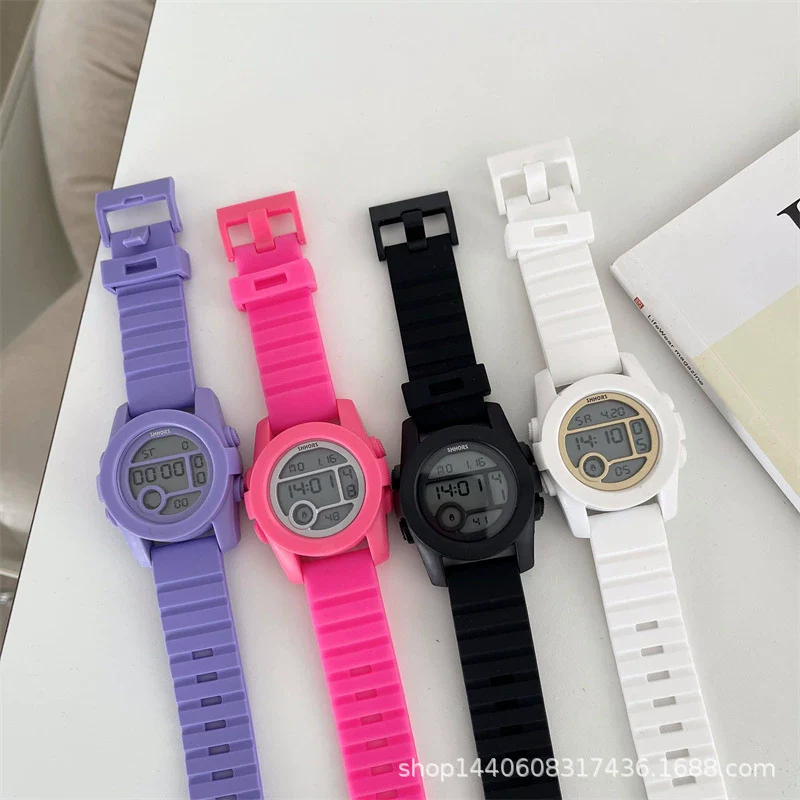 Multifunctional Electronic Watch Plastic Case Silicone Strap Sports Style Universal Gender - Image 5