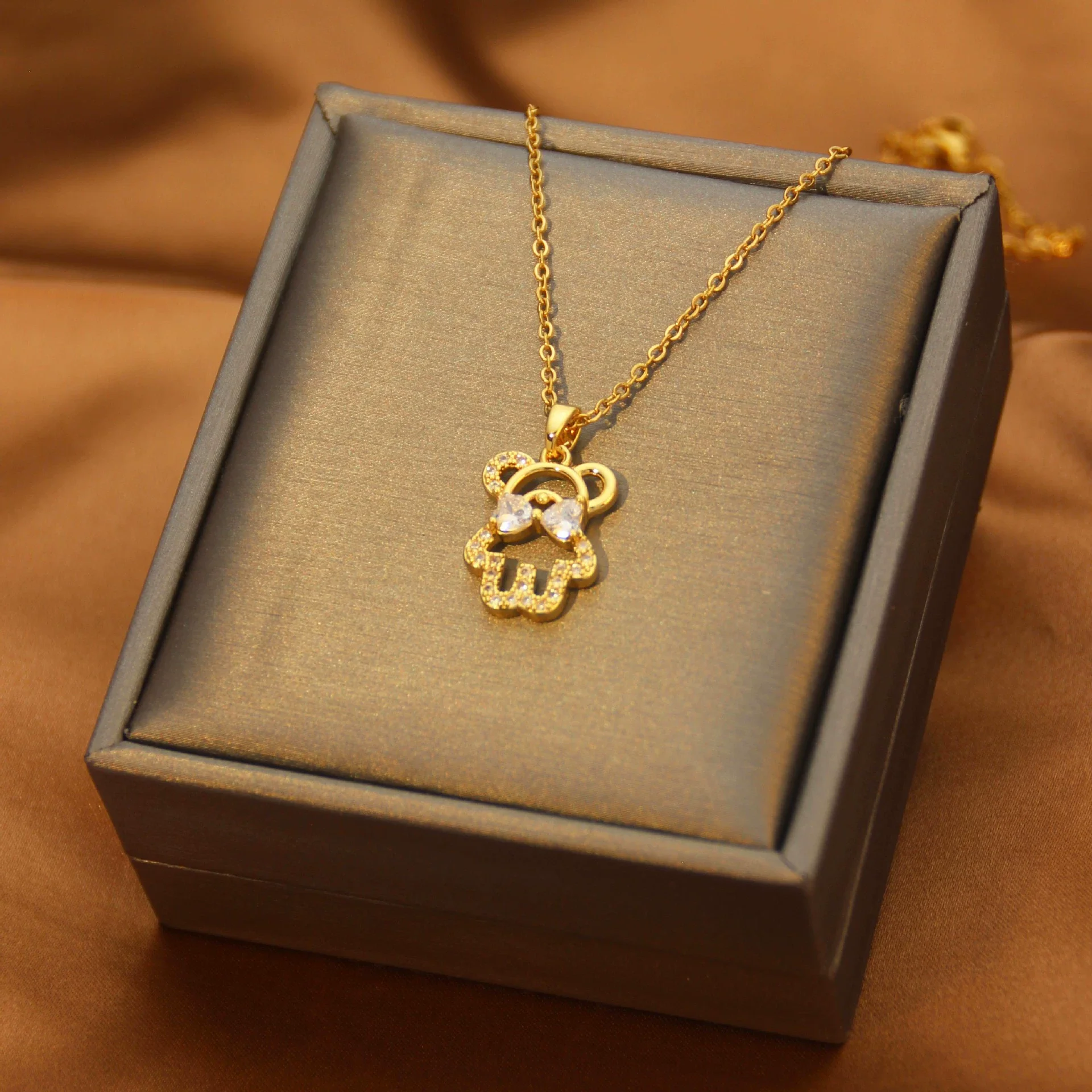 Necklace Copper Inlaid Zircon Four Leaf Clover Pendant With Titanium Steel Chain Electroplating Design For Women - Image 6