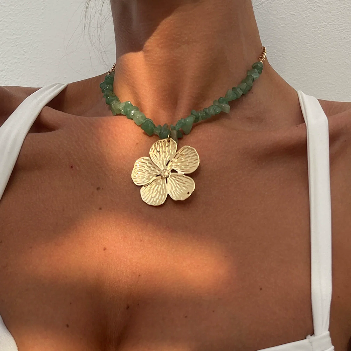 Necklace Gravel Iron Geometric Rhombus Electroplated Retro Flower Clavicle Women's - Image 6