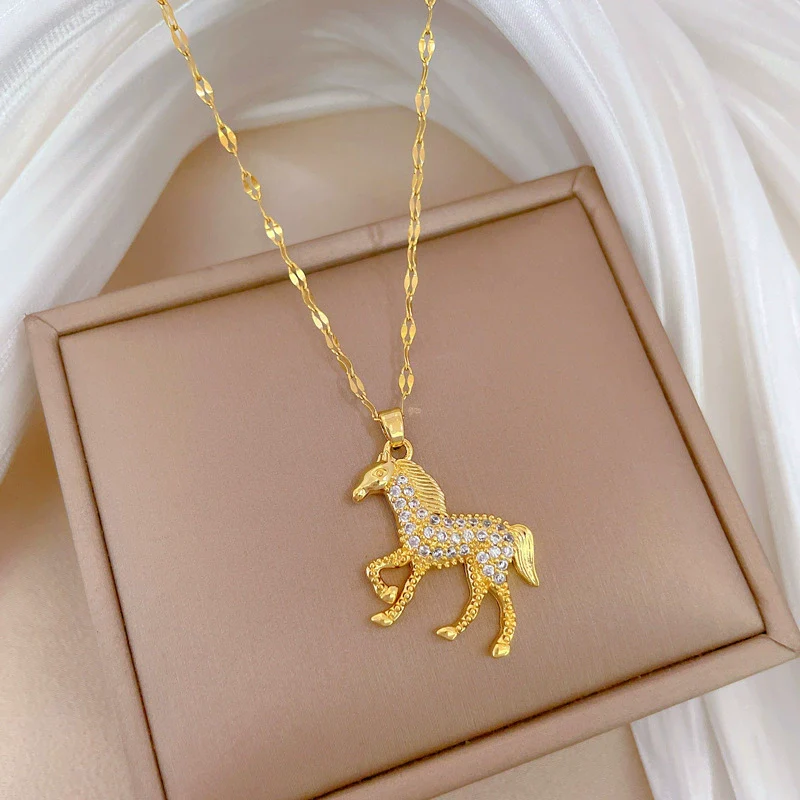 Necklace Titanium Steel Copper Geometric Horse Treading Mountains And Rivers Light Luxury Elegant Gorgeous Unisex - Image 4