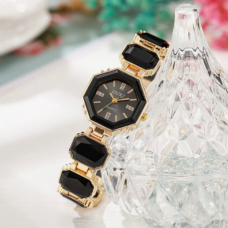 Octagonal Round Casual Women's Alloy Bracelet Watch With Rose Gold Buckle