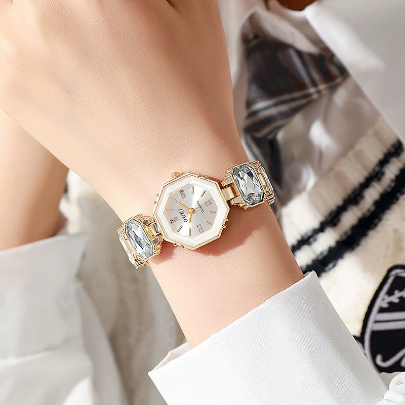 Octagonal Round Casual Women's Alloy Bracelet Watch With Rose Gold Buckle - Image 3