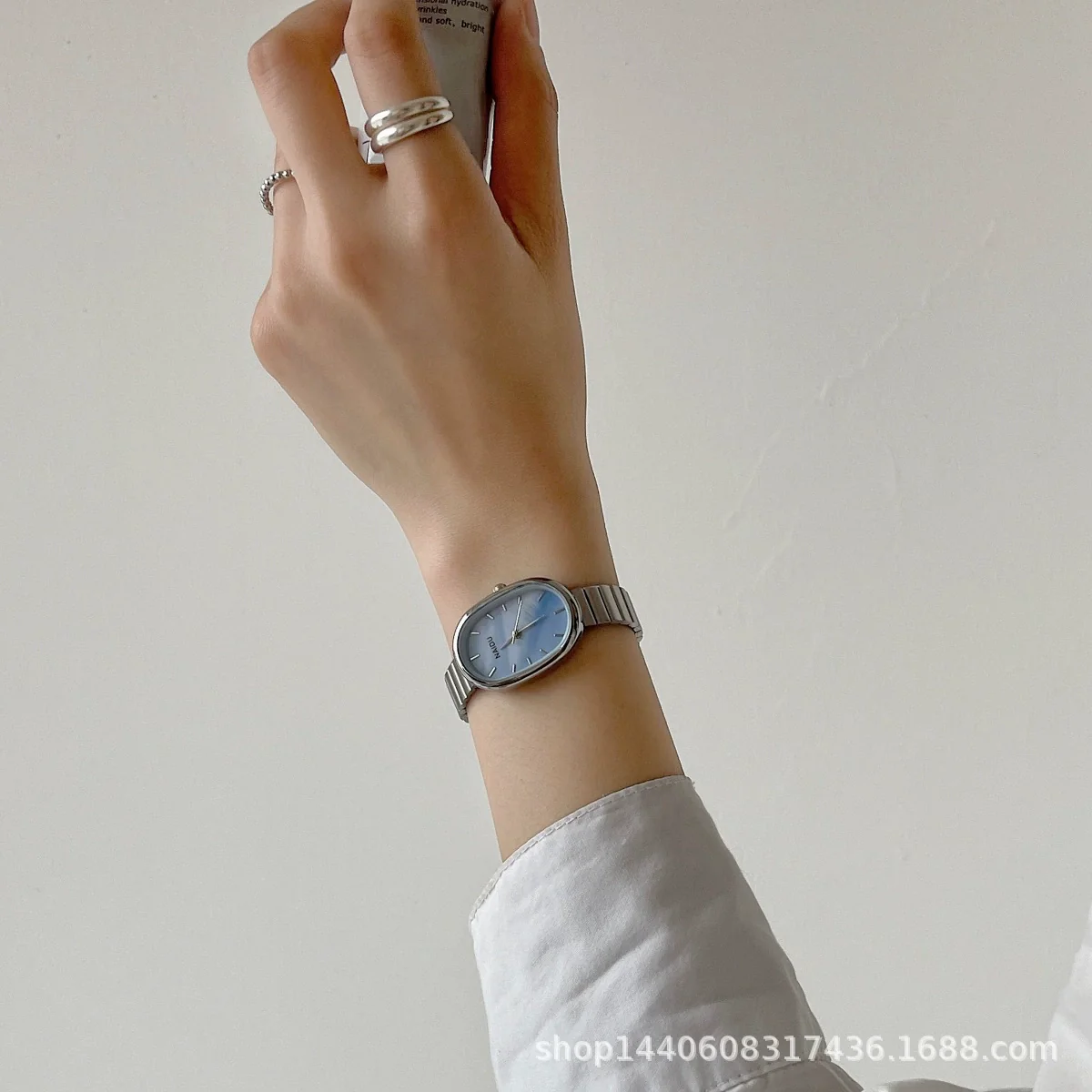 Oval Bamboo And Metal Steel Band Quartz Watch For Female Students Leisure Style Alloy Case Ordinary Glass Mirror - Image 5