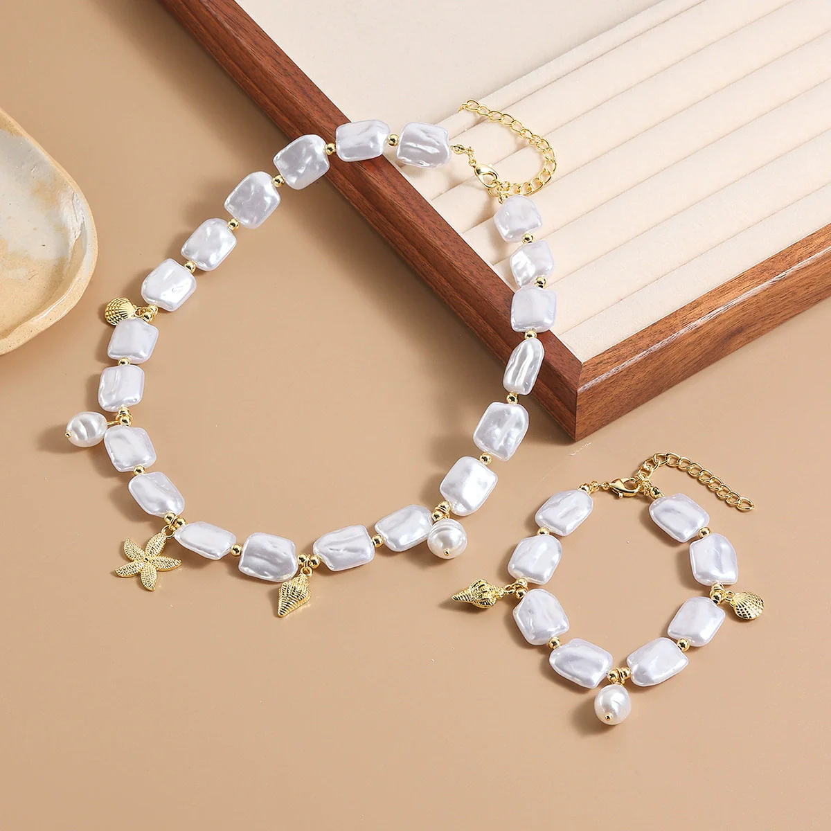 Pearl Alloy Jewelry With Starfish Shell And Marine Organisms Pattern Necklace Bracelet Set For Women Electroplated - Image 4