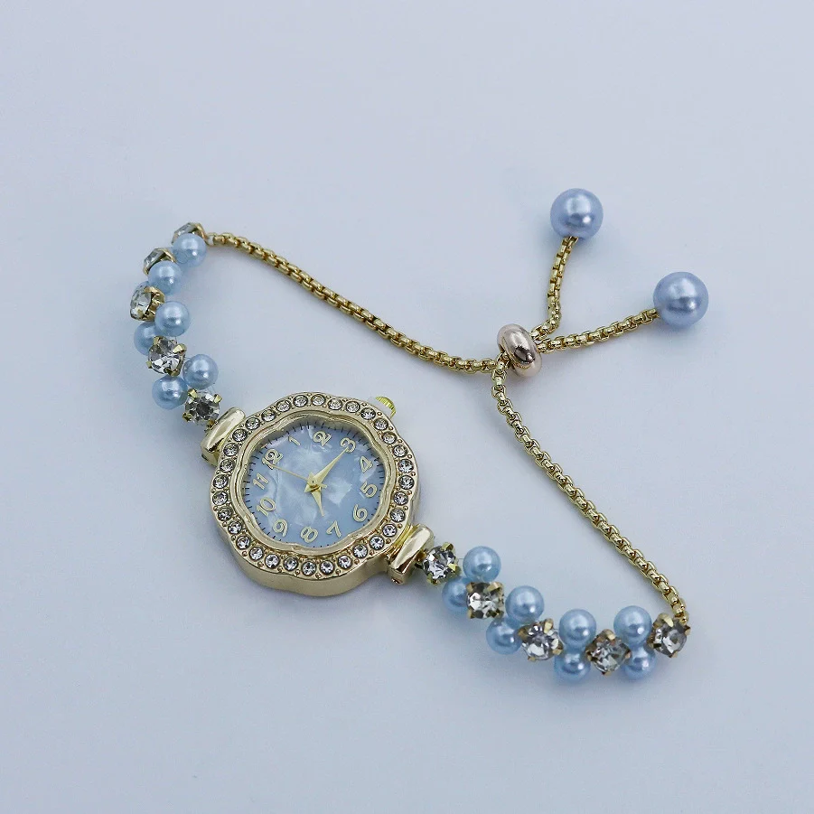 Pearl Diamond Alloy Women's Fashion Bracelet Watch With Digital Fritillaria Dial And Spiral Crown - Image 4