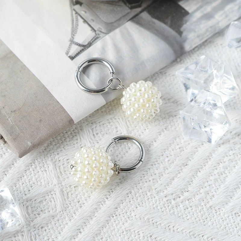 Pearl Geometric Retro Earrings For Women - Image 4