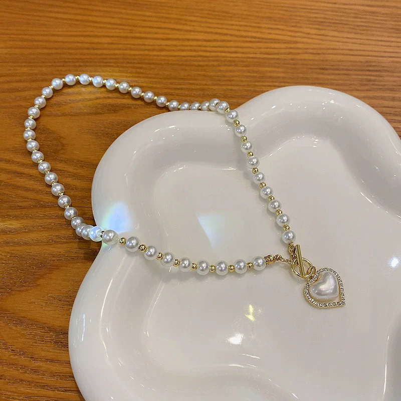 Pearl Heart Vintage French Style Beaded Clavicle Necklace With Electroplating - Image 4