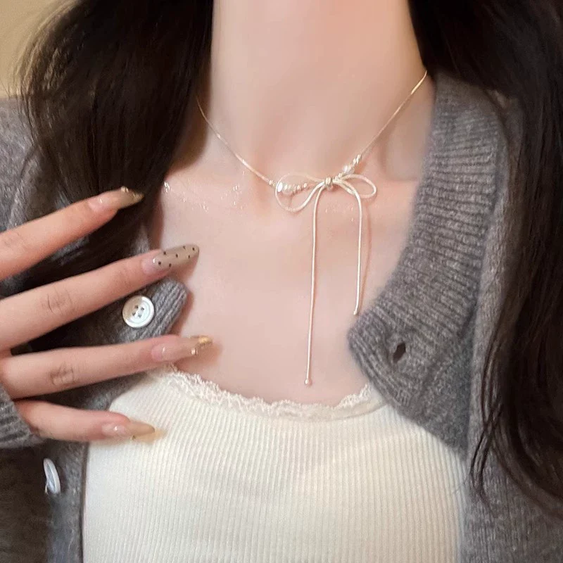 Pearl Necklace Women's Light Luxury Niche Design Clavicle Chain With Bow Pattern Copper Alloy Snake Bone Chain Electroplated