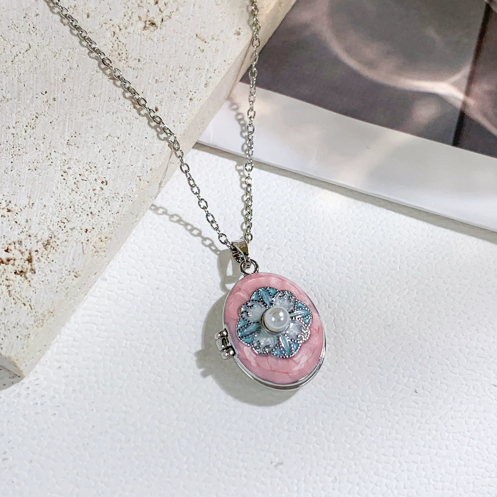 Pearl Star Oval Photo Box Necklace Copper Titanium Steel Real Gold Plated Sweet Style Women's Accessories - Image 9