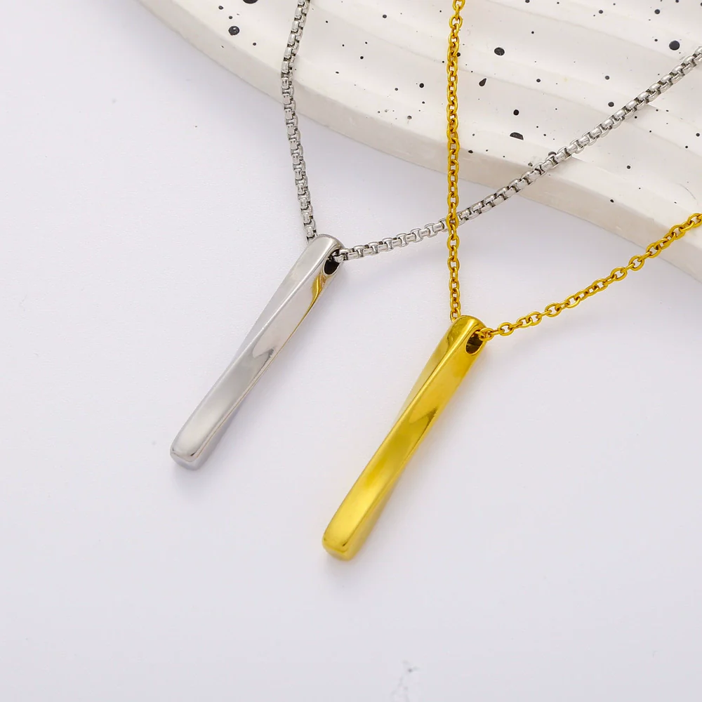 Pendant M?bius Twisted Stainless Steel Vacuum Plated Colorpreserving Unisex - Image 3