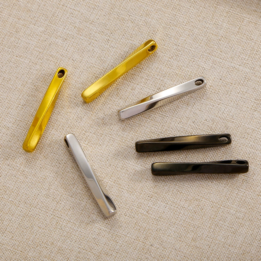 Pendant M?bius Twisted Stainless Steel Vacuum Plated Colorpreserving Unisex - Image 4