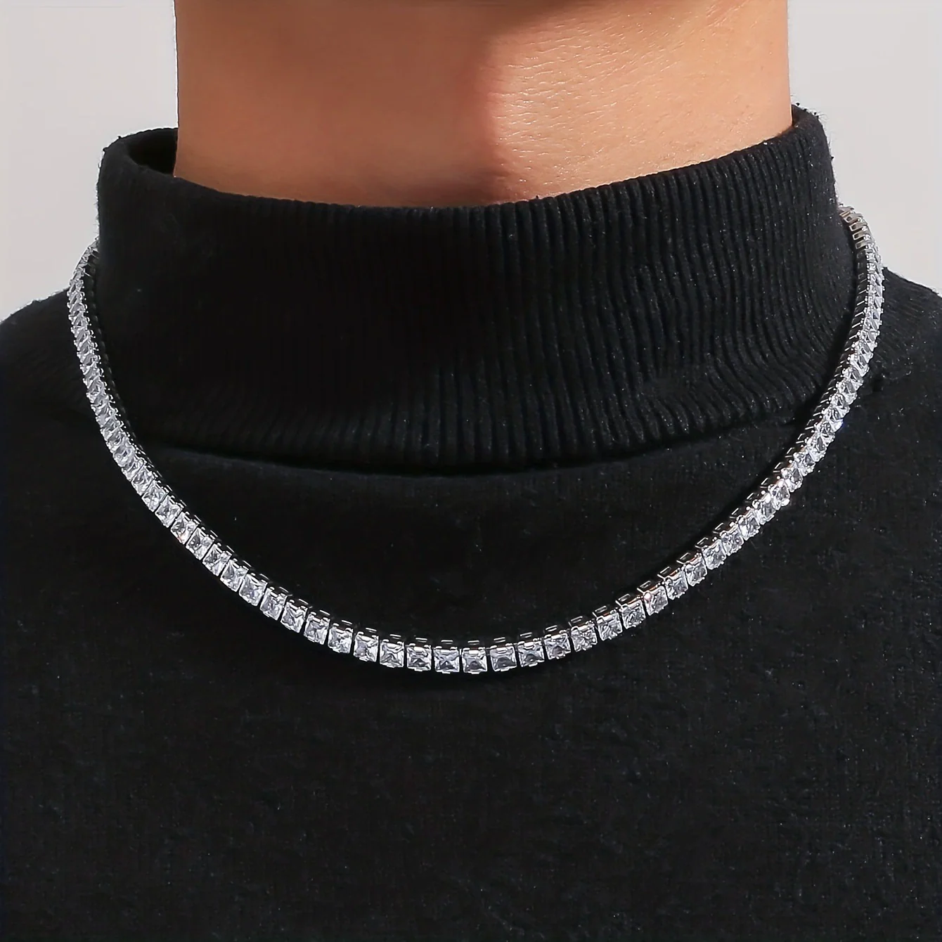Pendant Necklace Hiphop Disco Lightning Style Copper Alloy With Diamond Geometric Design For Men And Women - Image 2