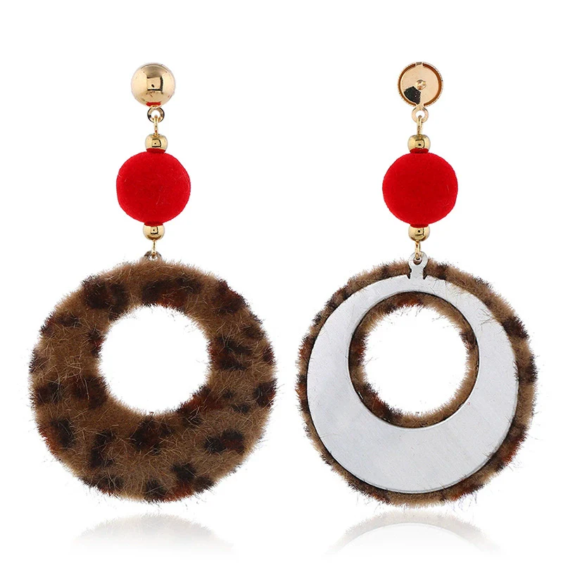 Plush Button Geometric Circle Metal Electroplated Earrings For Women - Image 3