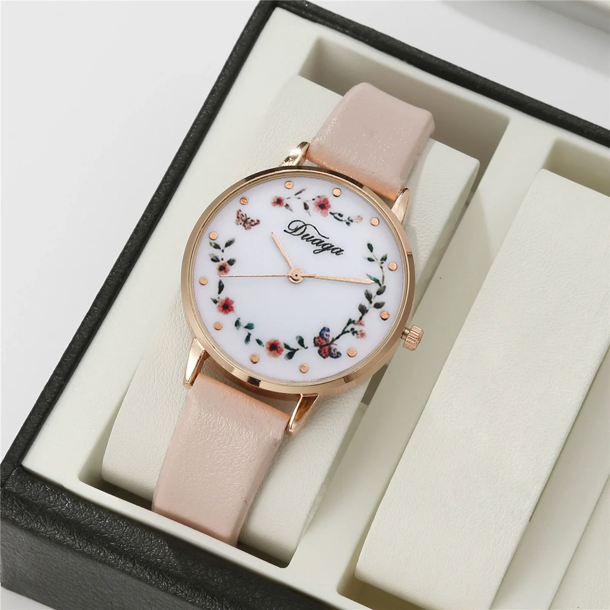 Pointer Round Alloy Case Imitation Leather Strap Women's Bracelet Watch - Image 3
