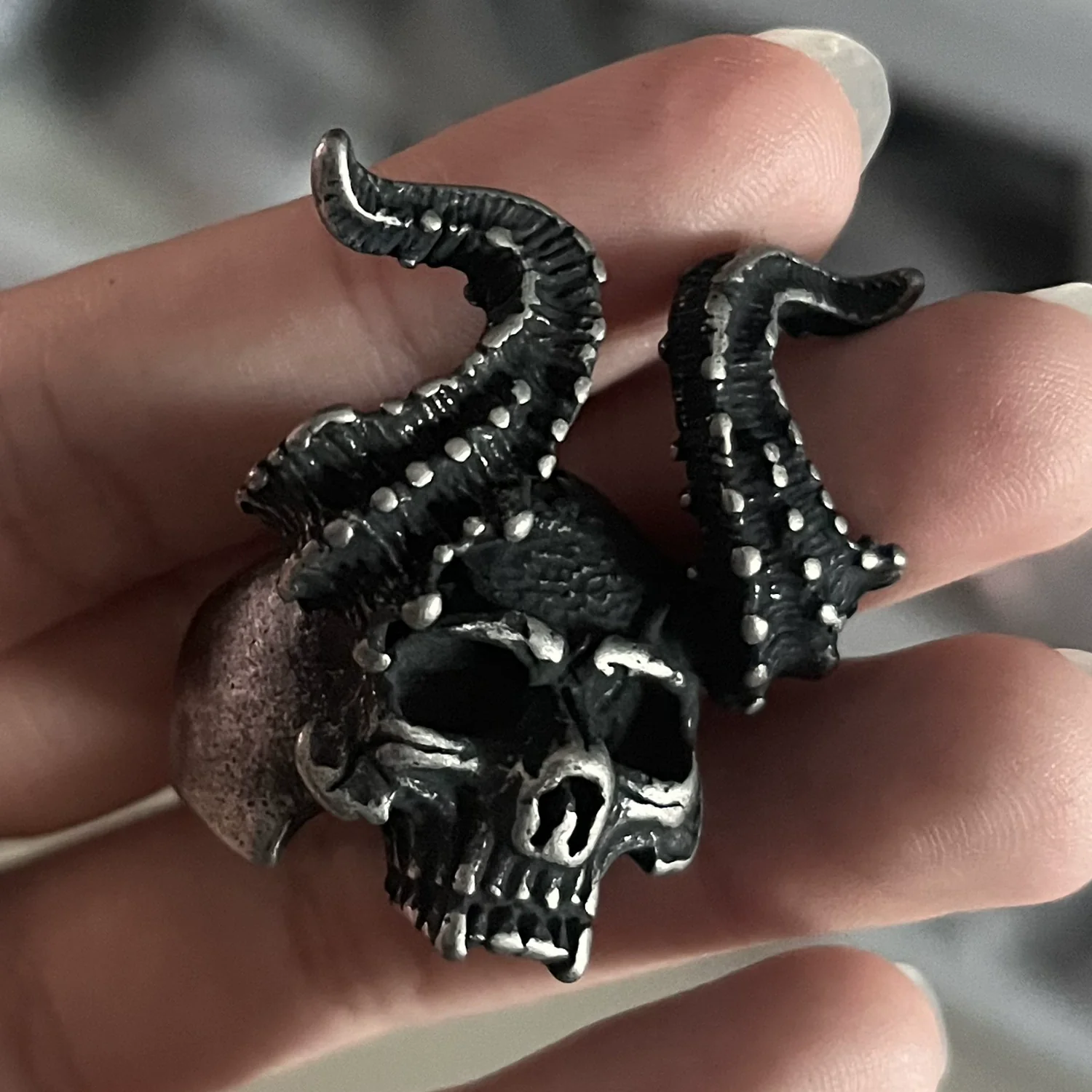 Punk Men's Stainless Steel Sheep Head Skull Ring Polished - Image 3