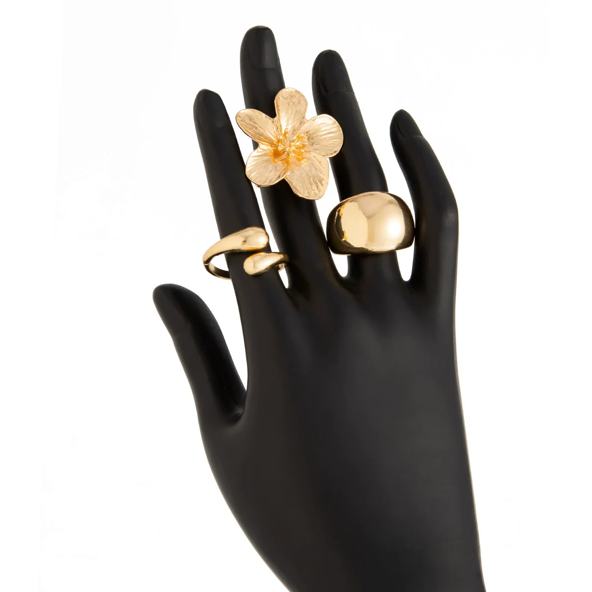 Punk Metal Pleated Wide Bracelet And Sweet And Cool Flower Water Drop Glossy Ring For Women Alloy Material Electroplating Processing Exaggerate Style Geometric Pattern - Image 8