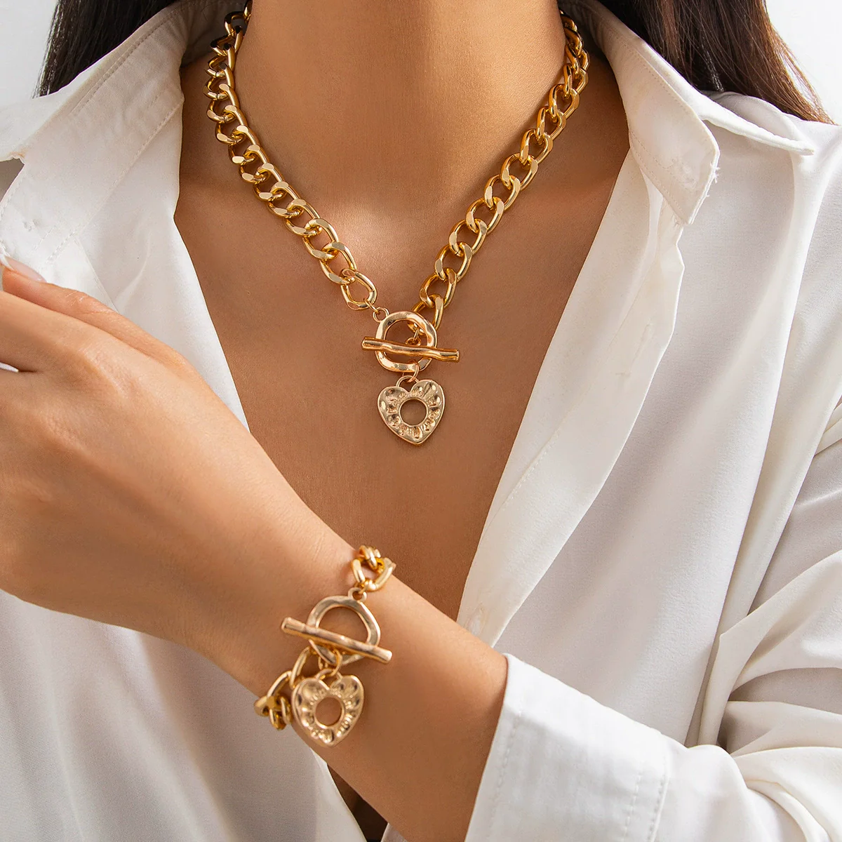 Punk Style Metal Alloy Heart Shape Geometric Letters Numbers Text Pendant Necklace With O Chain And Electroplating Treatment
