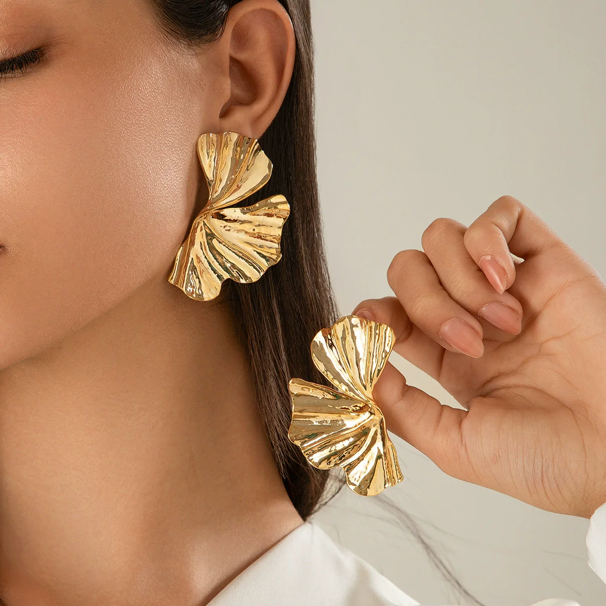 Punk Style Zinc Alloy Leaf Earrings For Women With Electroplating - Image 7