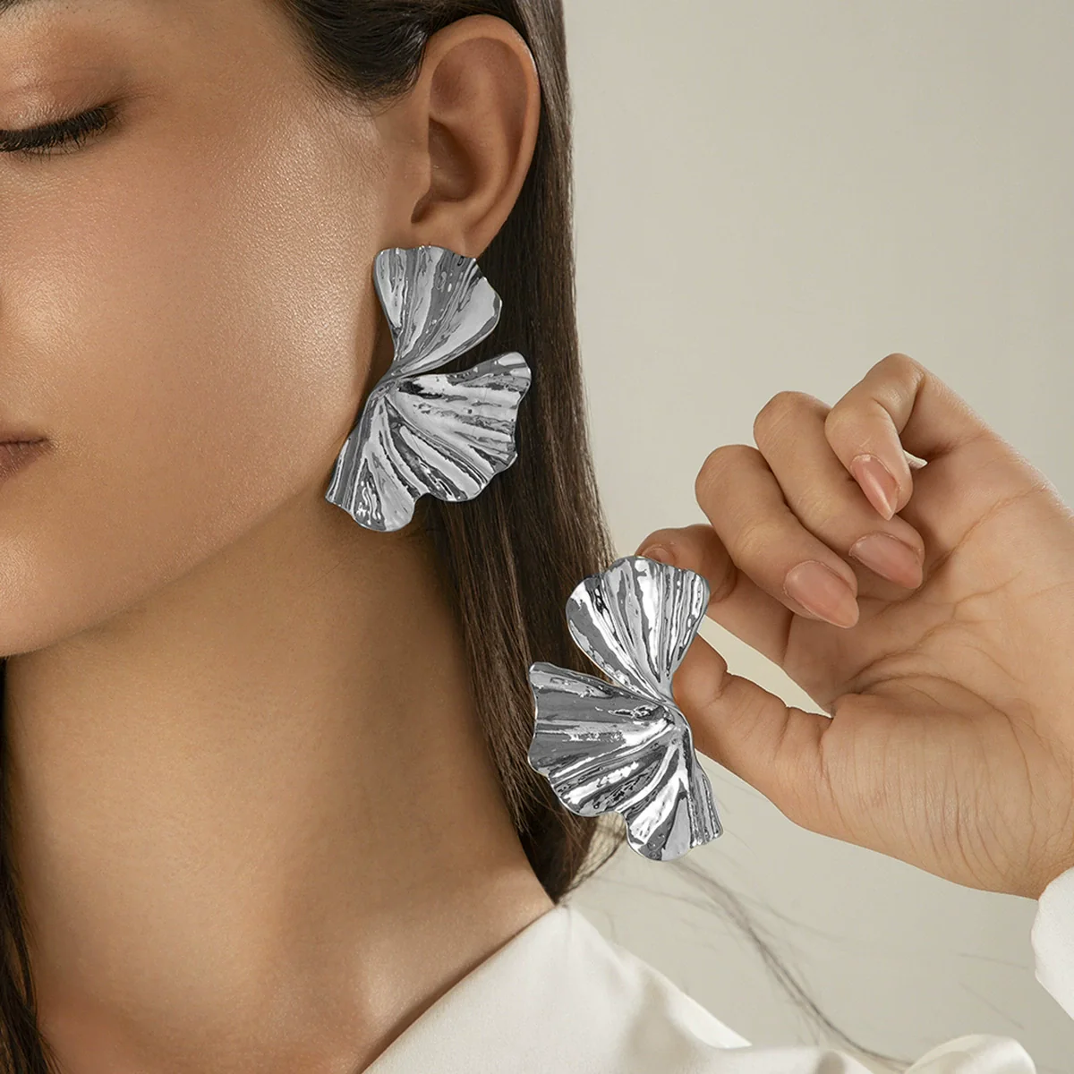 Punk Style Zinc Alloy Leaf Earrings For Women With Electroplating - Image 8