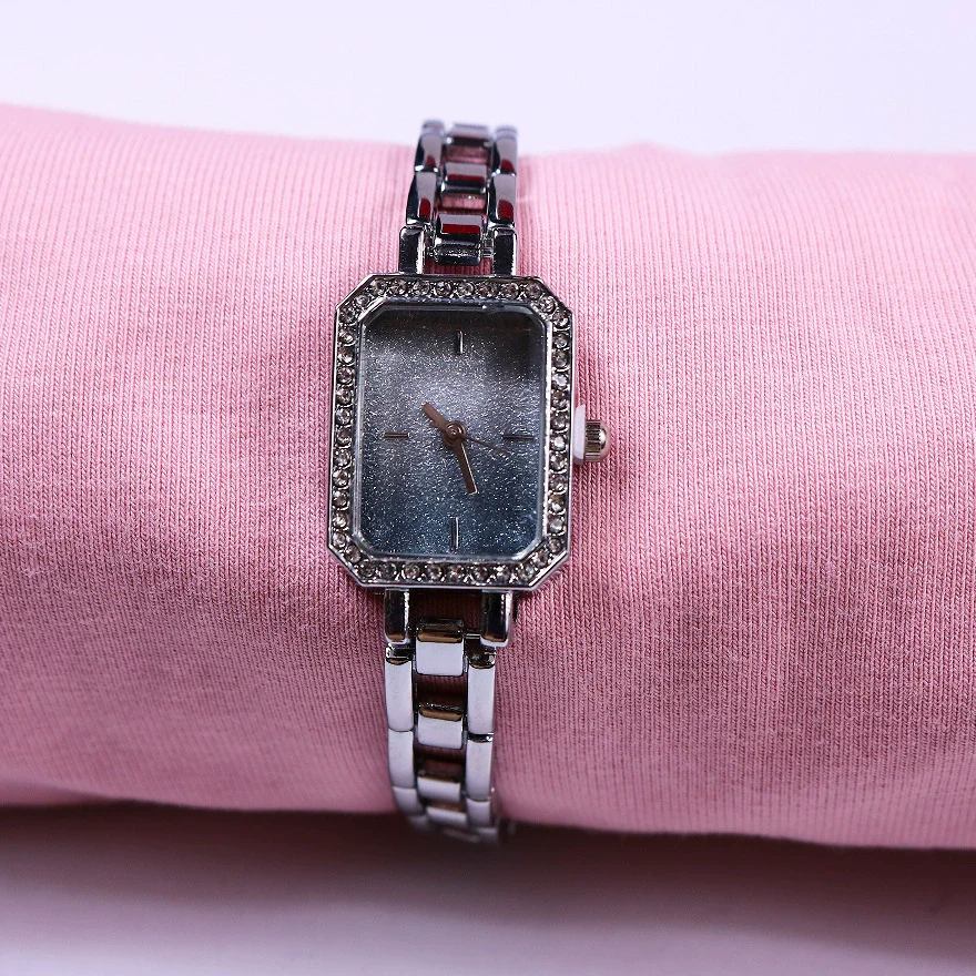 Quartz Watch Metal Alloy Square Dial Women's Leisure Watch - Image 3