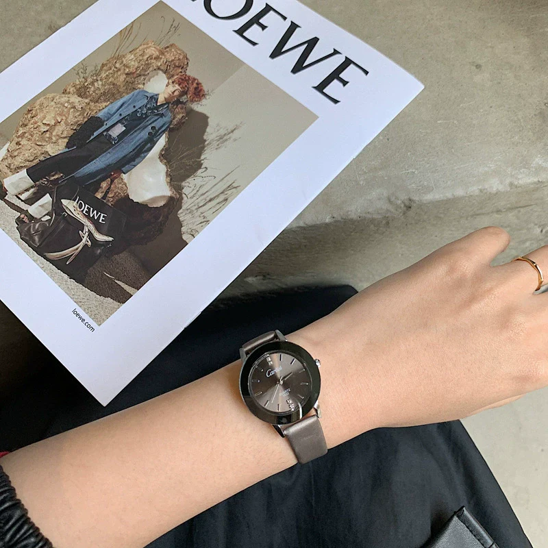 Quartz Watch Zinc Alloy Case Imitation Leather Strap Round Dial For Men And Women Couples - Image 10