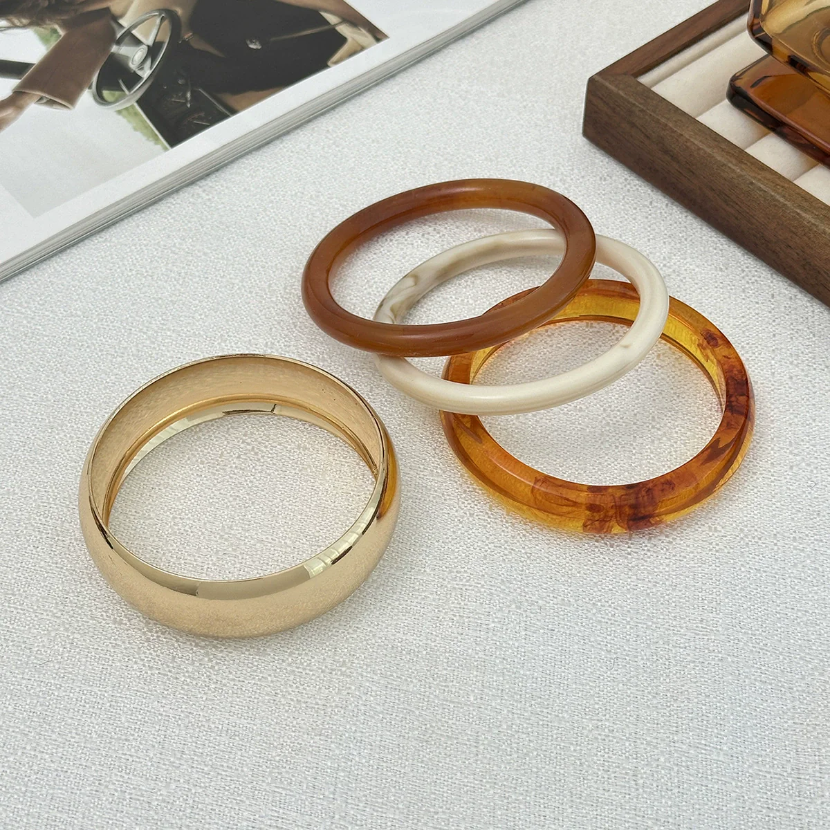 Retro Amber Smudged Acrylic Resin Wide Bracelet With Electroplating And Geometric Style - Image 4