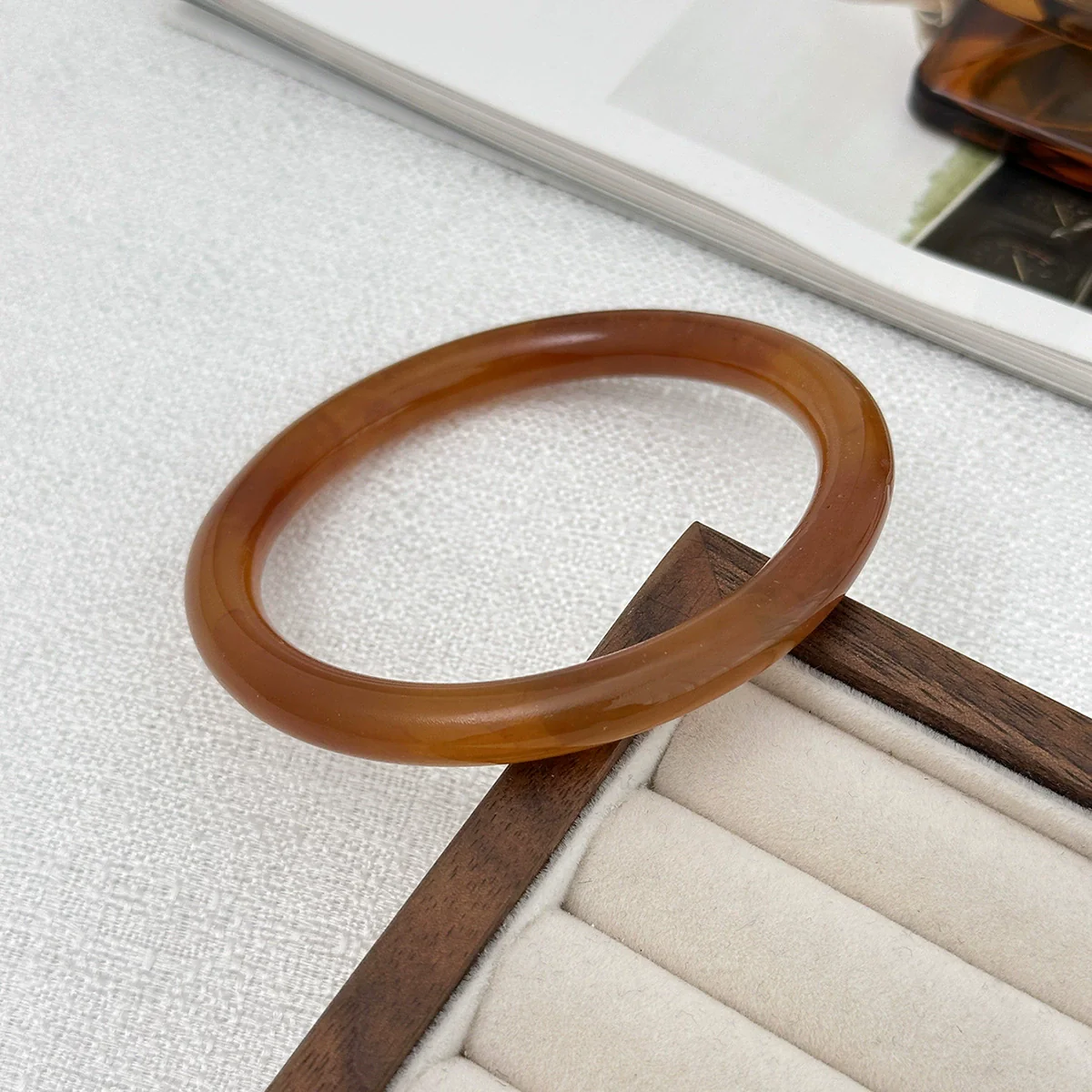 Retro Amber Smudged Acrylic Resin Wide Bracelet With Electroplating And Geometric Style - Image 9