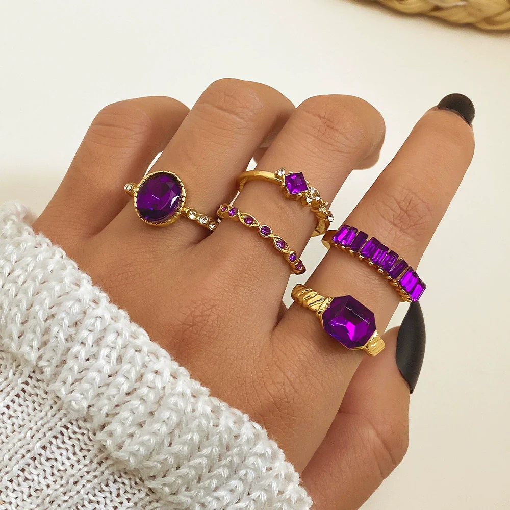 Retro Diamondencrusted Artificial Crystal Oval Ring Set With Geometric Design