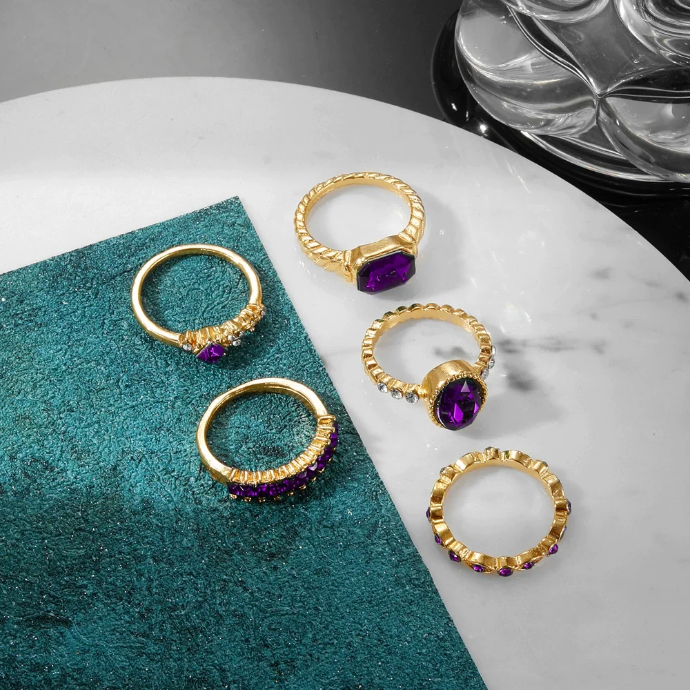 Retro Diamondencrusted Artificial Crystal Oval Ring Set With Geometric Design - Image 4