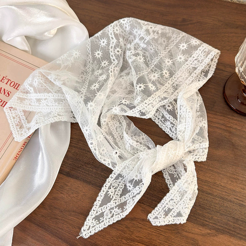 Retro Lace Silk Women's Triangle Headscarf With Floral And Plaid Pattern - Image 6