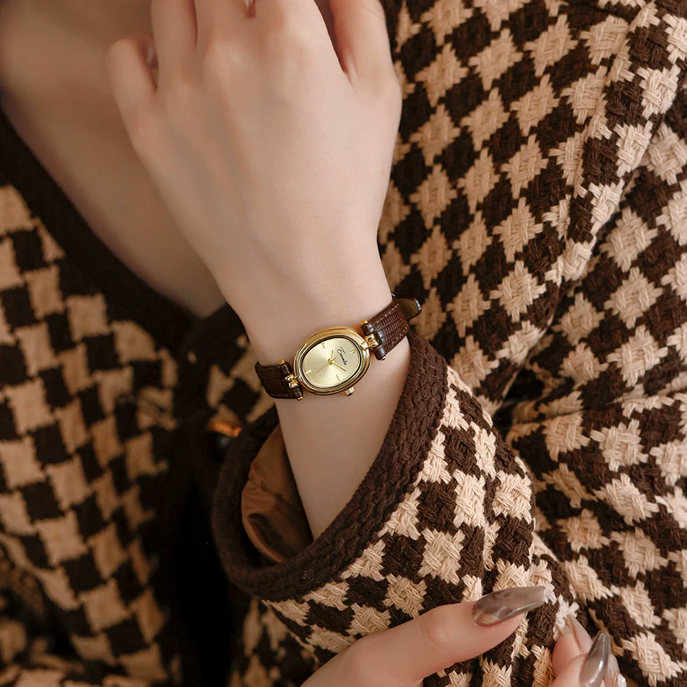 Retro Round Alloy Belt Women's Watch With Mineral Strengthened Mirror And Stainless Steel Clasp - Image 3